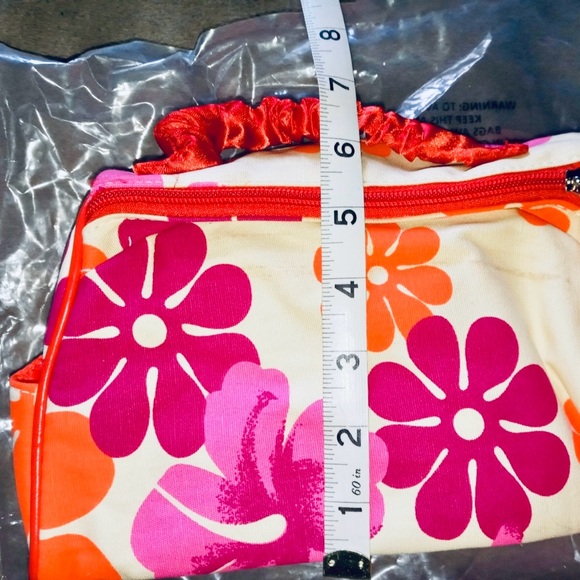 AVON BAG - Picture 2 of 8